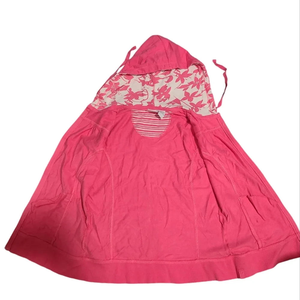 Princess Cruises great sleeveless